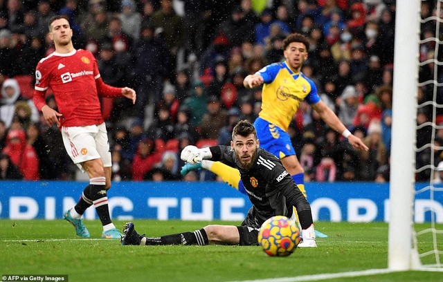 Man Utd 1-1 Southampton | Quỷ nối dài mạch trận gây thất vọng - Ảnh 2.