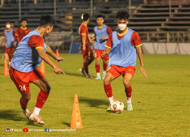 Bổ sung 6 cầu thủ sang Campuchia chi viện cho U23 Việt Nam - Ảnh 1.