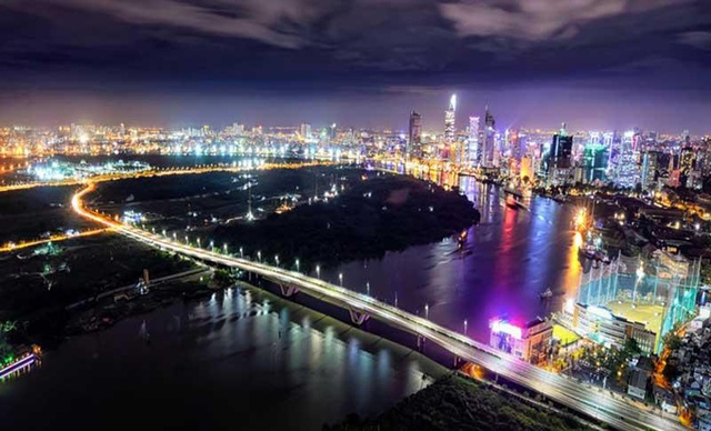 Sunrise Holdings: Đầu tư bất động sản Đông TP Hồ Chí Minh để an tâm vượt đại dịch - Ảnh 2.