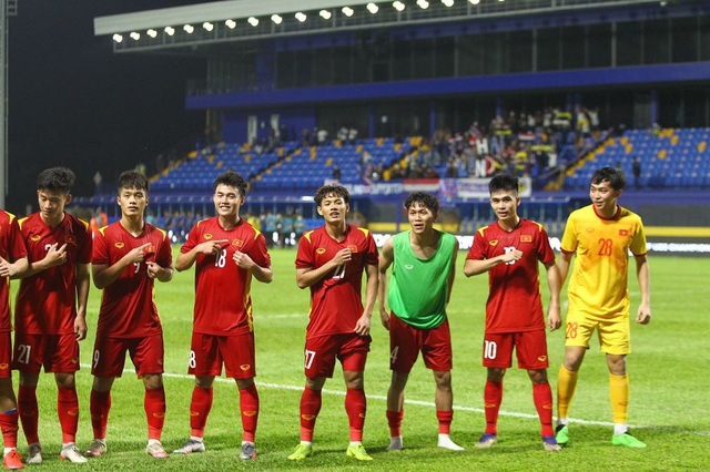U23 Việt Nam còn 13 cầu thủ cho trận bán kết - Ảnh 1.