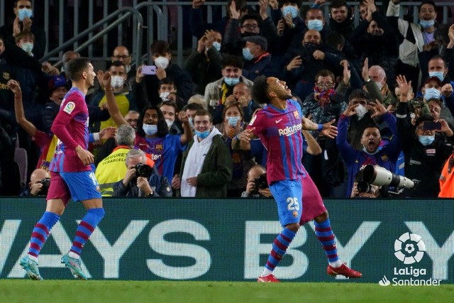 Aubameyang tiếp tục ghi bàn, Barca thắng đậm 4-0 Athletic Bilbao - Ảnh 2.