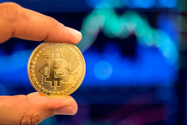 Bitcoin: Đồng tiền điện tử Bitcoin đang làm mưa làm gió trên thị trường tài chính. Hãy xem hình ảnh liên quan để tìm hiểu cách mua bán đồng tiền này và những lợi ích mà nó mang lại.
