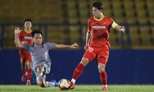 U23 Việt Nam thắng U19 Bình Dương 3-0 - Ảnh 3.