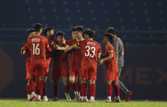 U23 Việt Nam thắng U19 Bình Dương 3-0 - Ảnh 5.