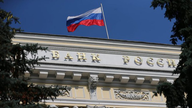 Mỹ tăng trừng phạt Ngân hàng Trung ương Nga - Ảnh 1.