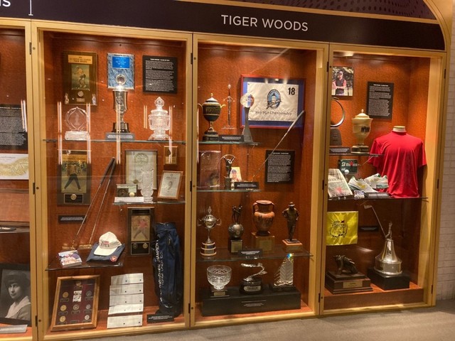 Tiger Woods vào Đại sảnh Danh vọng golf thế giới - Ảnh 2.