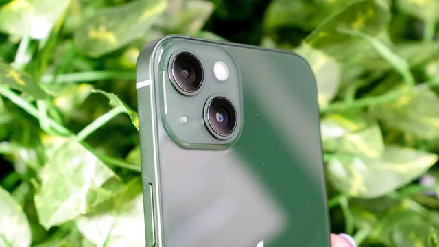 Trên tay iPhone 13 và iPhone 13 Pro phiên bản màu xanh lá - Ảnh 9.