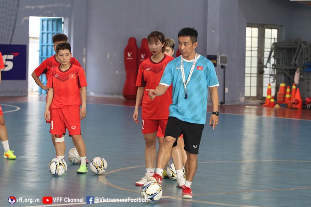22 cầu thủ của đội tuyển nữ futsal quốc gia hội quân tại TP. Hồ Chí Minh - Ảnh 2.