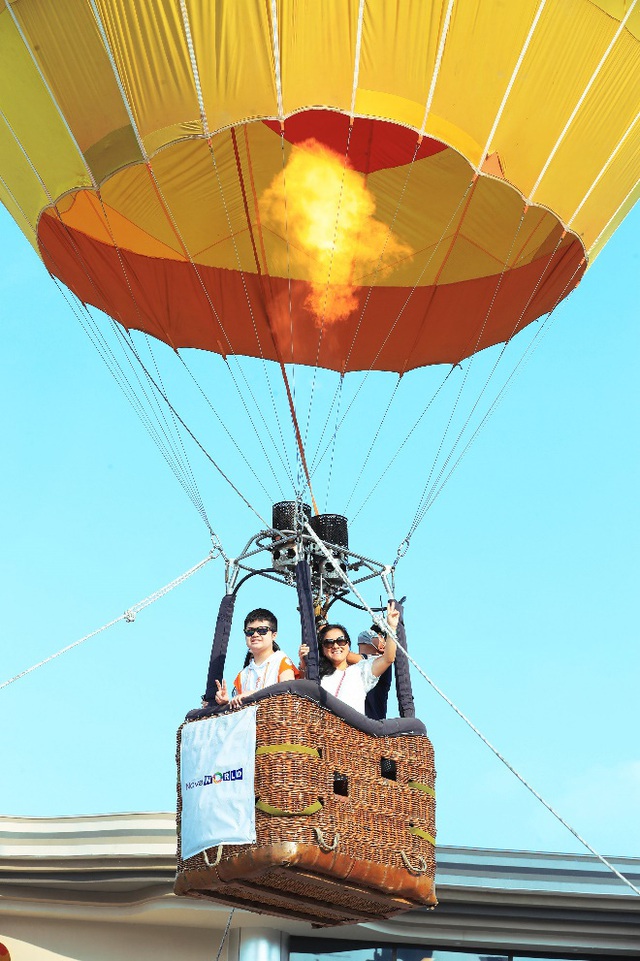 Hot air balloon experience at Novaland Gallery – Service plus - Photo 1.