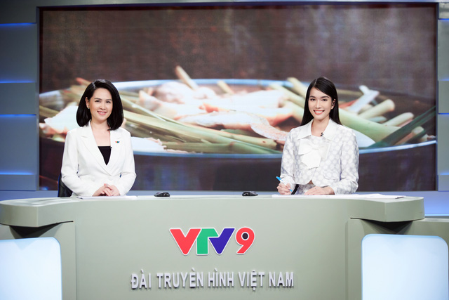 Á hậu học giỏi Phương Anh làm MC trên sóng VTV - Ảnh 1.