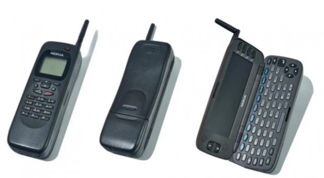 From brick phone to iPhone: Visit the web museum for mobile phones - Photo 1.