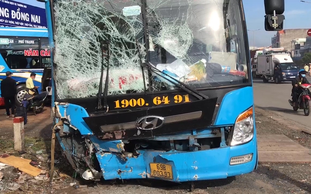 Đồng Nai: Tai nạn liên hoàn trên Quốc lộ 51, 3 người nguy kịch - Ảnh 1.