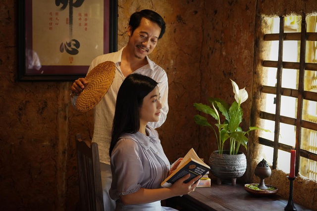 The way to the flower land: Uncle Lam and his wife showed off a sweet set of photos, the group of children could not keep up - Photo 4.