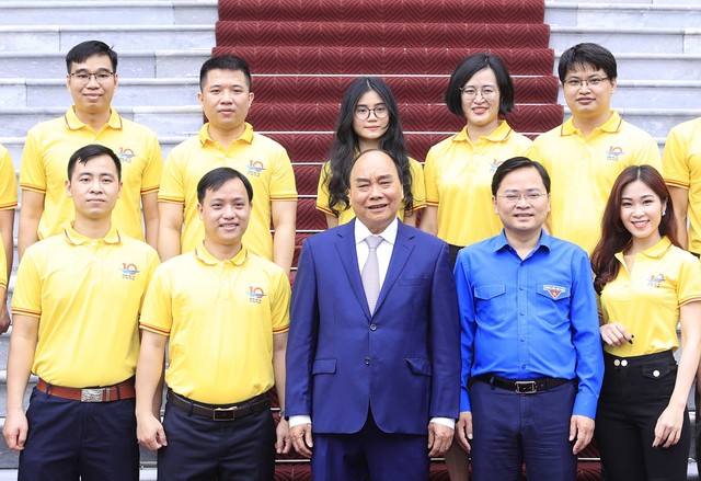 Chủ tịch nước gặp mặt các gương mặt trẻ Việt Nam tiêu biểu năm 2021 - Ảnh 1.