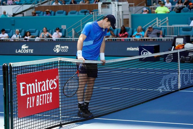 Daniil Medvedev thắng dễ dàng Andy Murray - Ảnh 1.