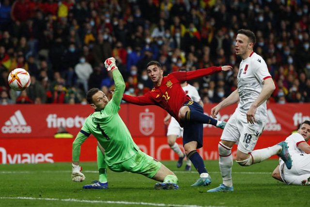 ĐT Tây Ban Nha nhọc nhằn giành chiến thắng trước Albani - Ảnh 1.