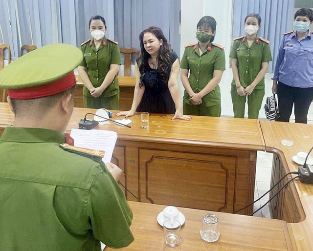 Một số người hỗ trợ bà Nguyễn Phương Hằng livestream được mời làm việc, lấy lời khai - Ảnh 1.