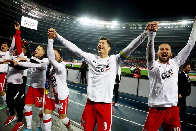 Lewandowski ghi bàn, ĐT Ba Lan giành vé dự VCK World Cup 2022 - Ảnh 3.
