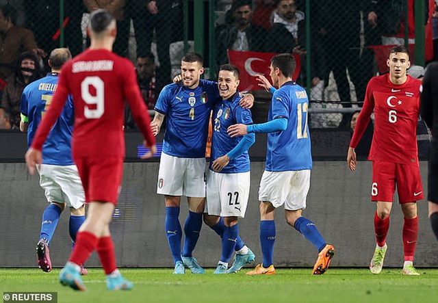 Giao hữu quốc tế | ĐT Tây Ban Nha và ĐT Pháp thắng dễ dàng, Italia chật vật trước Thổ Nhĩ Kỳ - Ảnh 3.