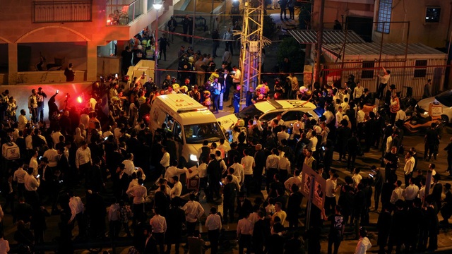 Israel: A gunman riding a motorbike shot and killed 5 people in the third deadly attack in a week - Photo 1.