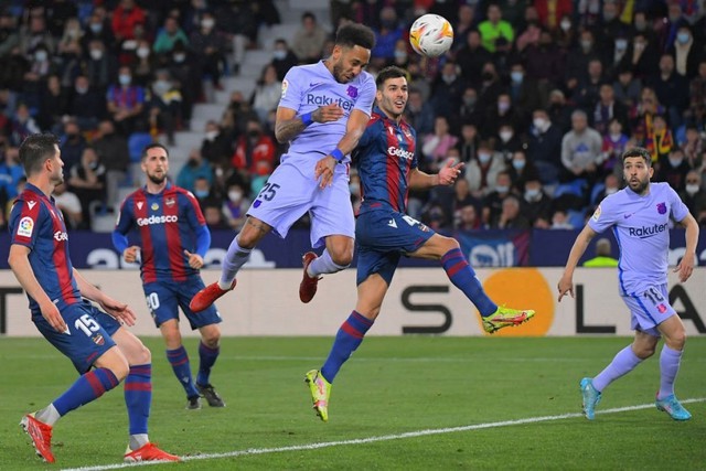 Barcelona ngược dòng giành chiến thắng kịch tính trước Levante - Ảnh 2.