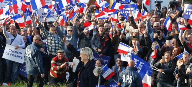 Châu Âu lo ngại khả năng bà Le Pen trở thành Tổng thống Pháp - Ảnh 1.