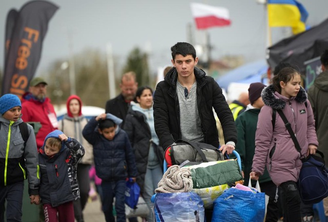 Ukraine: Hơn 870.000 người sơ tán do xung đột đã hồi hương - Ảnh 1.