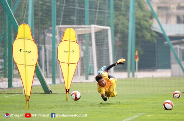 Nguyên Hoàng lỡ hẹn vì chấn thương, U23 Việt Nam bổ sung 3 cầu thủ - Ảnh 22.
