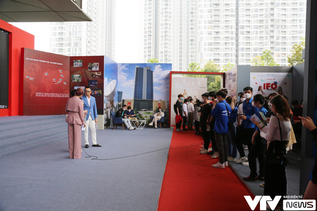 Vua tiếng Việt thu hút đông đảo khán giả tại Hội Báo toàn quốc 2022 - Ảnh 5.