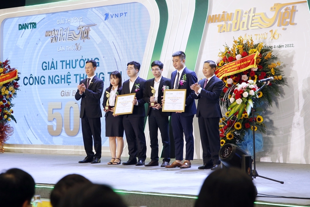 Các giải thưởng Nhân tài Đất Việt lần thứ 16 đã tìm được chủ nhân - Ảnh 8.