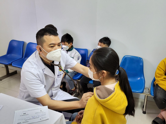 Hơn 1.000 trẻ em được khám sàng lọc tim bẩm sinh tại tỉnh Phú Thọ - Ảnh 7.