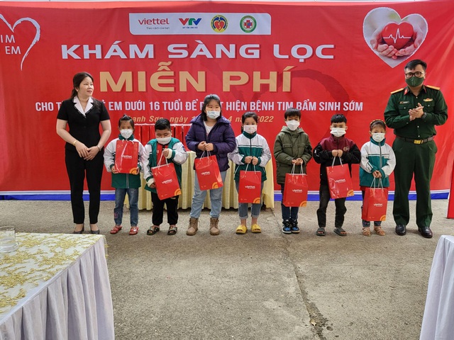 Hơn 1.000 trẻ em được khám sàng lọc tim bẩm sinh tại tỉnh Phú Thọ - Ảnh 3.