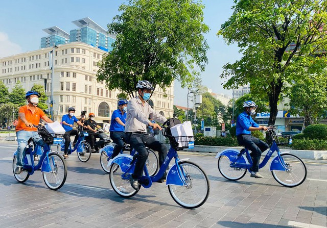 Xe đạp công cộng dần được ưa chuộng tại TP Hồ Chí Minh - Ảnh 1.