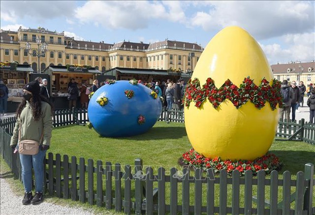 Many parts of the world are busy celebrating Easter - Photo 3.