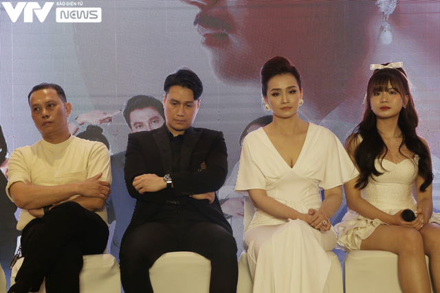 Việt Anh bật khóc, thừa nhận nhớ con trong họp báo ra mắt phim mới - Ảnh 7.