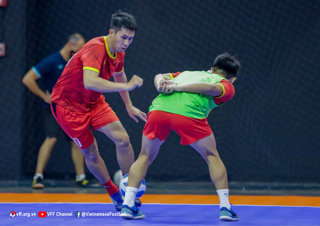 Vietnam Futsal team joins official activities at the 2022 Southeast Asian Futsal Championship - Photo 3.
