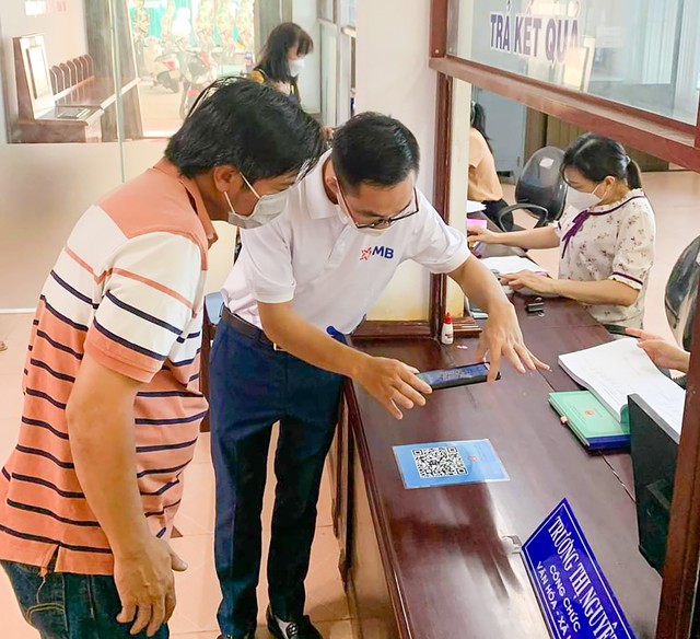 Vung Tau City deploys cashless payment - Photo 2.