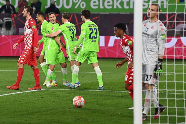 Max Kruse shines, Wolfsburg wins Mainz 05 at home - Photo 2.