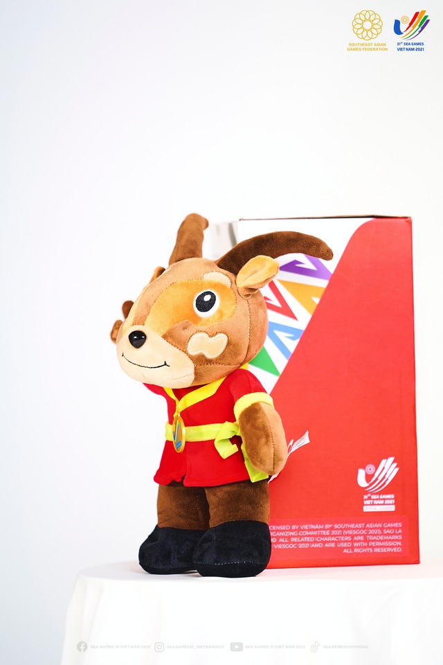 PHOTO: Sao La - the SEA Games 31 mascot launched the stuffed animal version - Photo 7.
