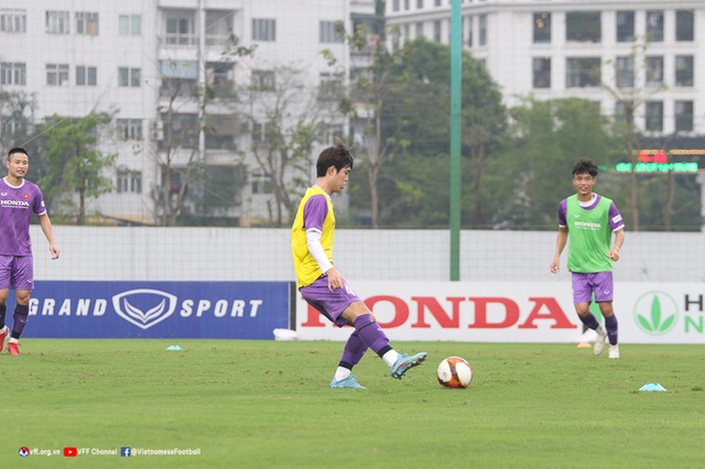 U23 Việt Nam trở lại sân tập, tập trung cao độ cho cho SEA Games 31 - Ảnh 3.