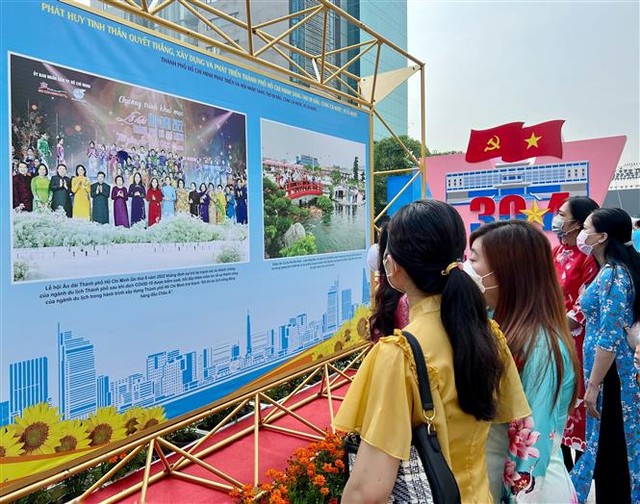Khai mạc triển lãm TP Hồ Chí Minh - 47 năm cùng cả nước, vì cả nước - Ảnh 3.