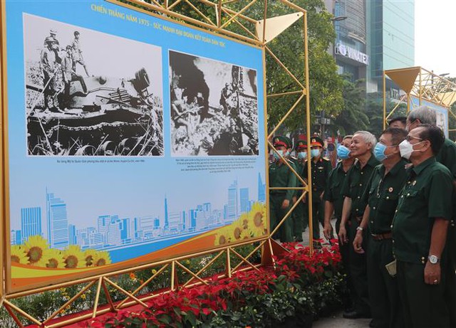Khai mạc triển lãm TP Hồ Chí Minh - 47 năm cùng cả nước, vì cả nước - Ảnh 2.