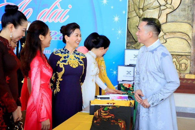 Bac Giang Province Women's Ao Dai Festival 2022 - Photo 1.