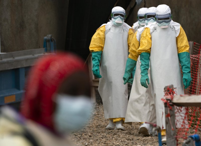 Congo bắt đầu tiêm vaccine Ebola ngăn chặn dịch bùng phát - Ảnh 1.