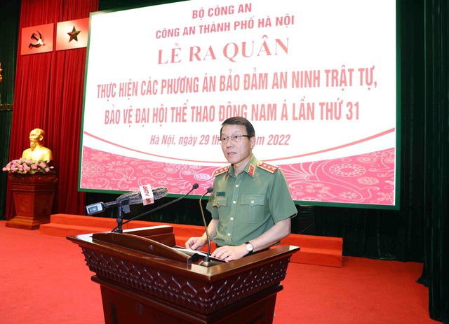 Công an Hà Nội ra quân bảo đảm an ninh, trật tự cho SEA Games 31 - Ảnh 1.