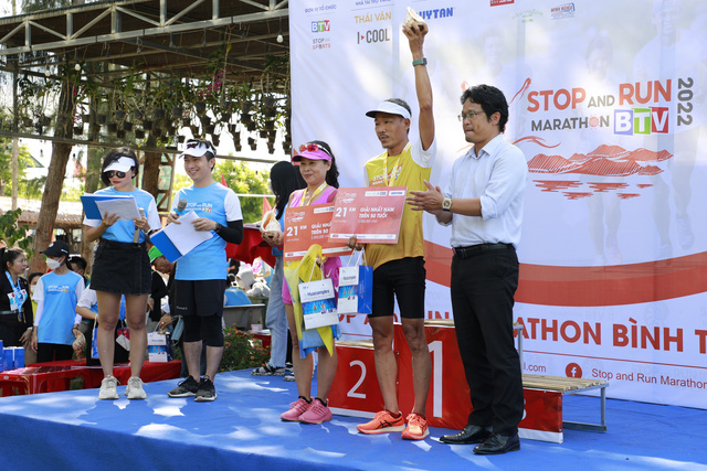 Gần 1000 VĐV tham gia giải Marathon Bình Thuận BTV năm 2022 - Ảnh 8.