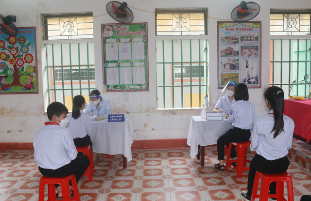 Nam Định đảm bảo an toàn tiêm vaccine phòng COVID-19 cho trẻ từ 5-11 tuổi - Ảnh 1.