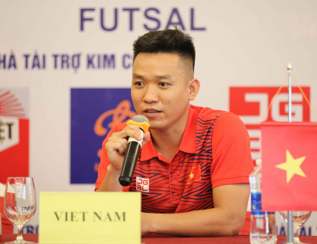Head coach Pham Minh Giang: 
