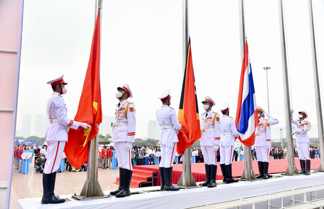 Hãy cùng hân hoan đón chờ đến lễ thượng cờ SEA Games 31 tại Campuchia với sự xuất hiện của cờ các nước trong khu vực Đông Nam Á và Đông Á. SEA Games 2024 sẽ diễn ra tại Việt Nam và chúng ta đang không thể chờ đợi được nữa.