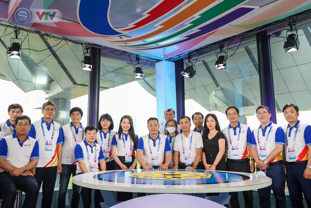 General Director of Vietnam Television Le Ngoc Quang visits and inspects the 31st SEA Games International Television Center - Photo 1.